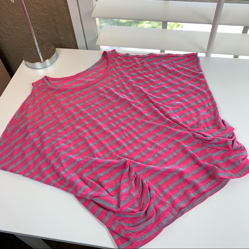 Girl’s grey & pink bat wing top with pockets